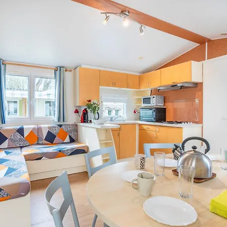 Kemping Mobilhome - Piscines - Terrasse Angles