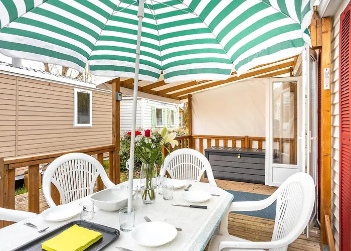 Camping Mobilhome - Piscines - Terrasse Angles (Vendee)